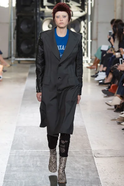 Look 23